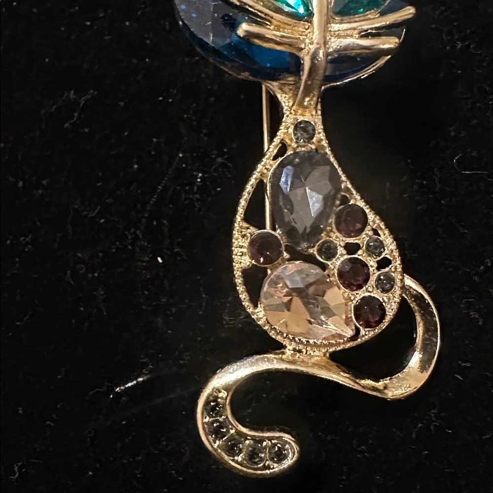 Elegant Gold Cat Brooch with Blue and Green Accents